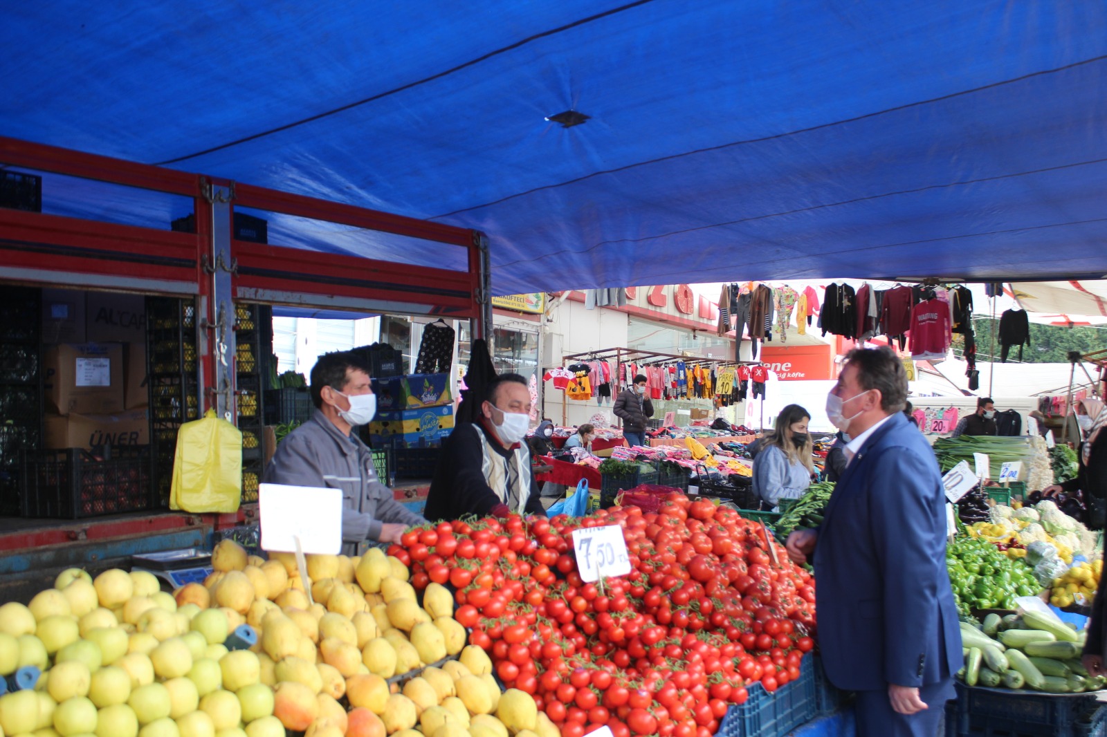 Başkandan Ferizli pazarında inceleme