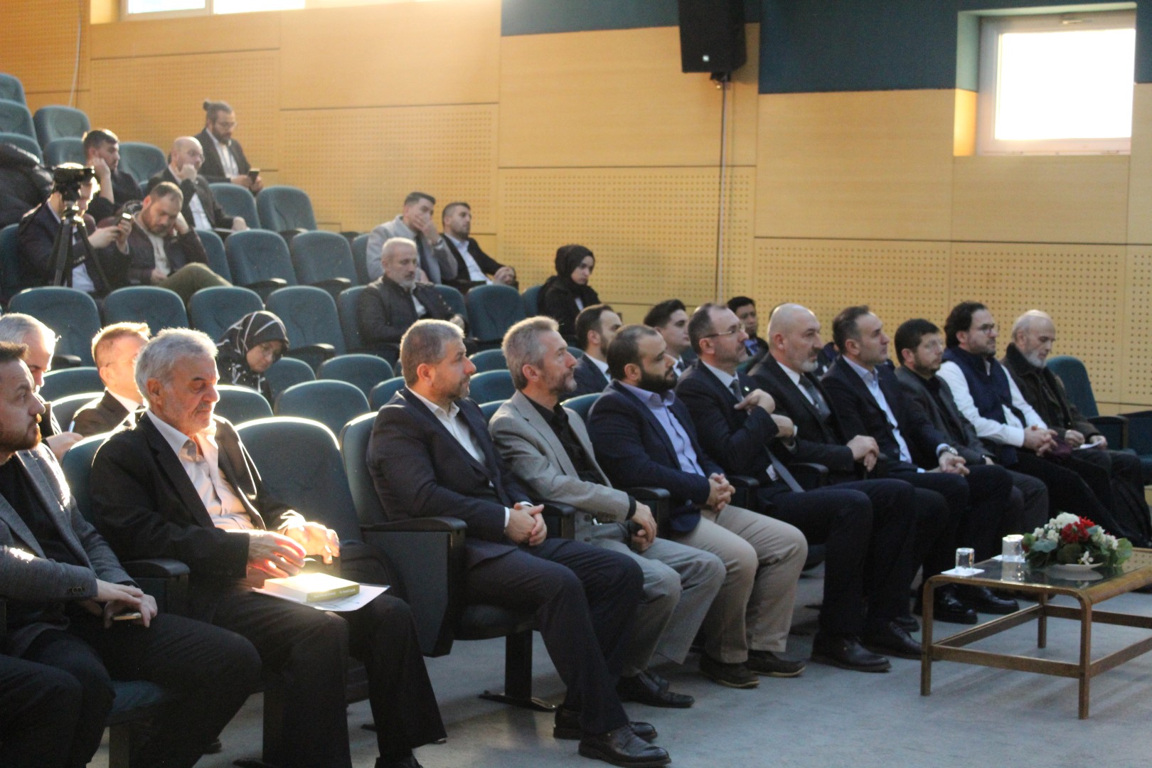 İş İnsanlarının Fıkhi Problemleri Konuşuldu