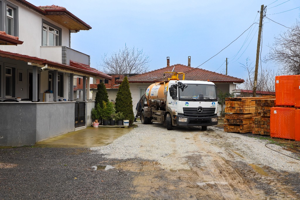 Hem sahada hem gönüllerde