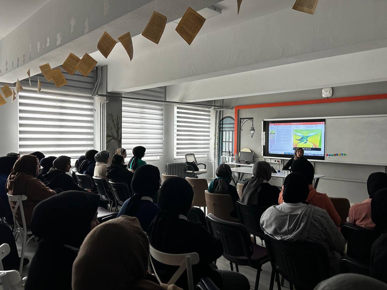 Kız öğrenciler için yeni bir ders