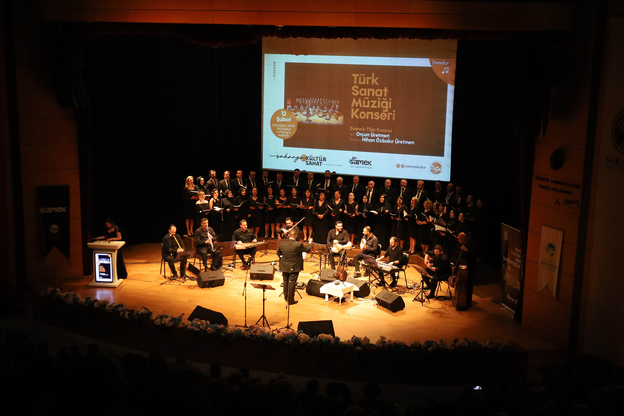 Türk Sanat Müziği gönülleri şenlendirdi