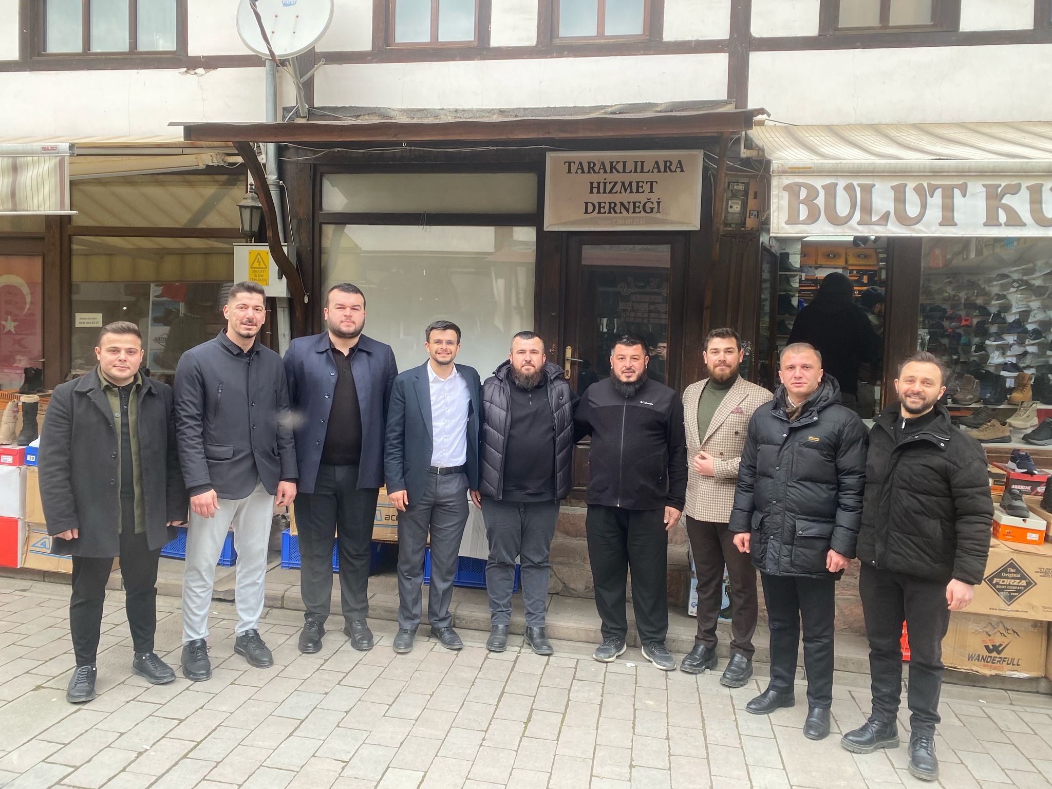 AK Gençlik sahada çalışıyor