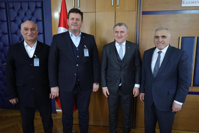 AKYAZI’YA 65 MİLYONLUK SPOR YATIRIMI