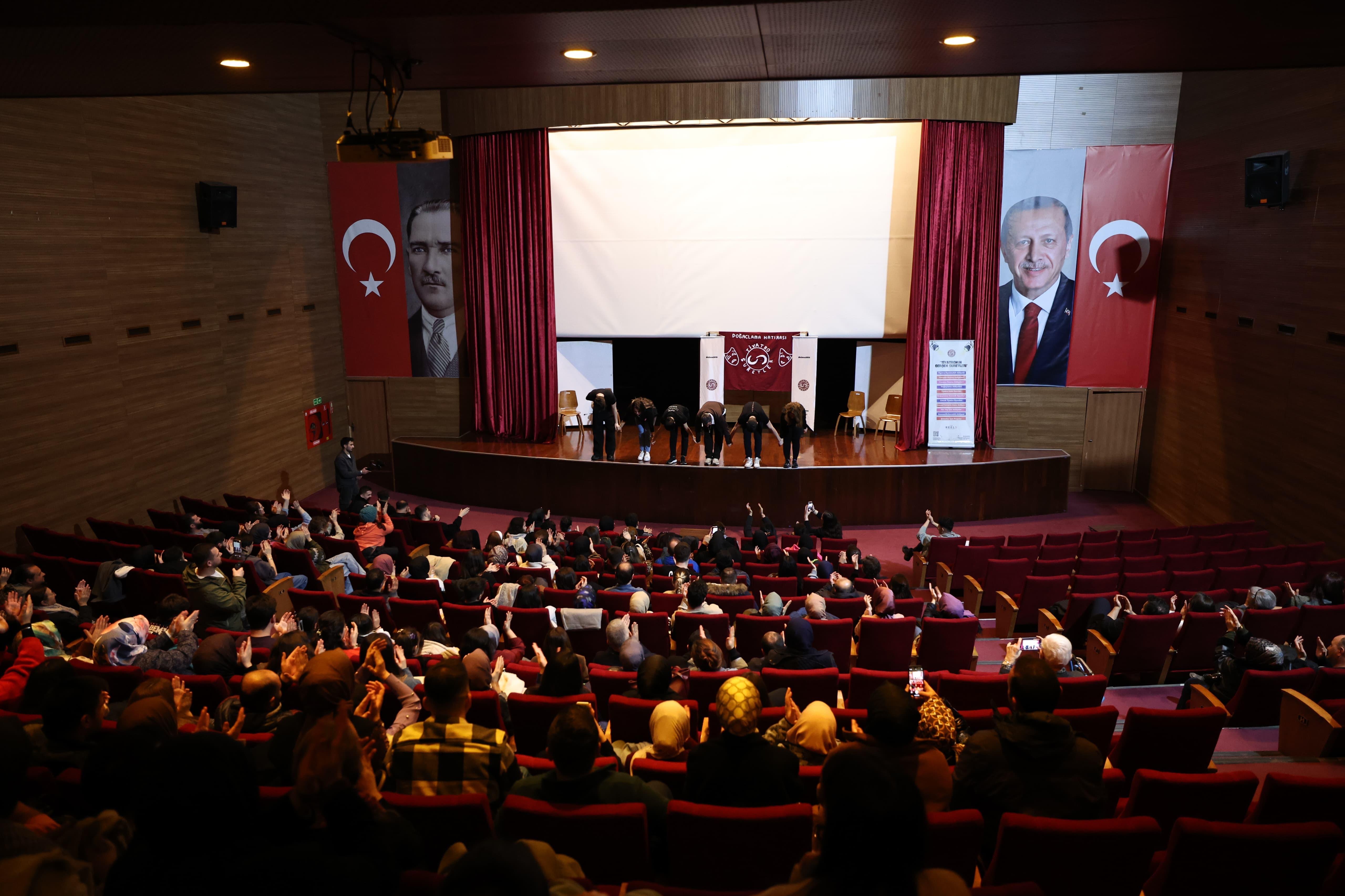 Lakırtı Sokağı İlgi Gördü