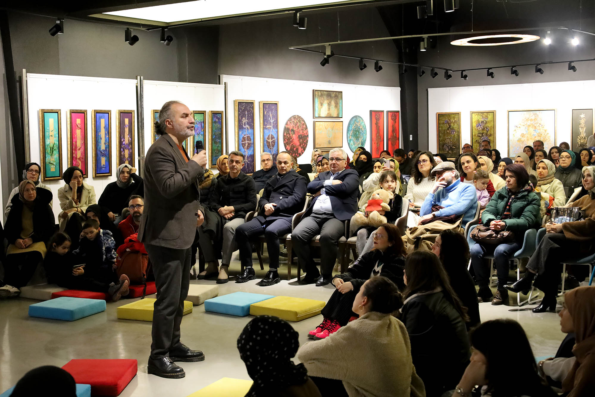 Emojilerle konuşan bir topluma evrildik