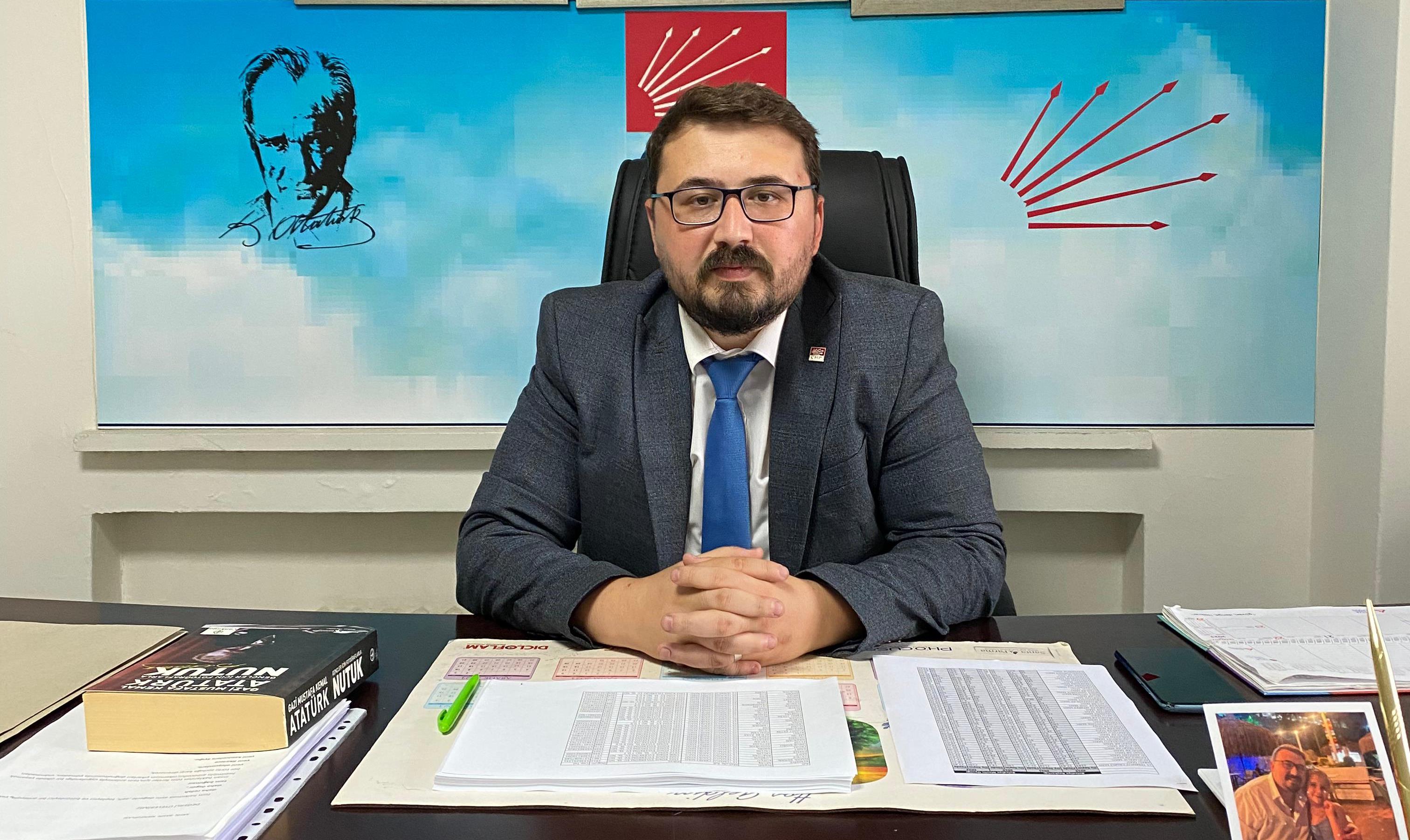 Fotoğraflarla oyalıyorlar