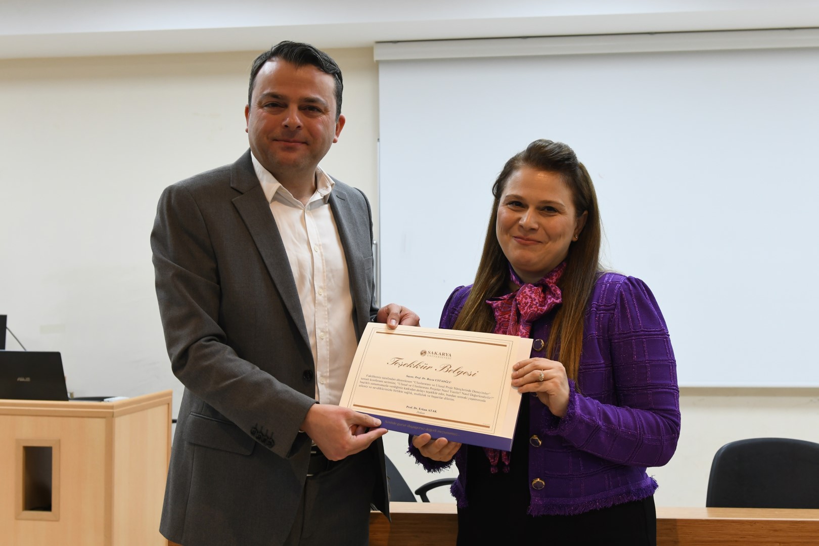 Proje süreçleri SAÜ'de konuşuldu