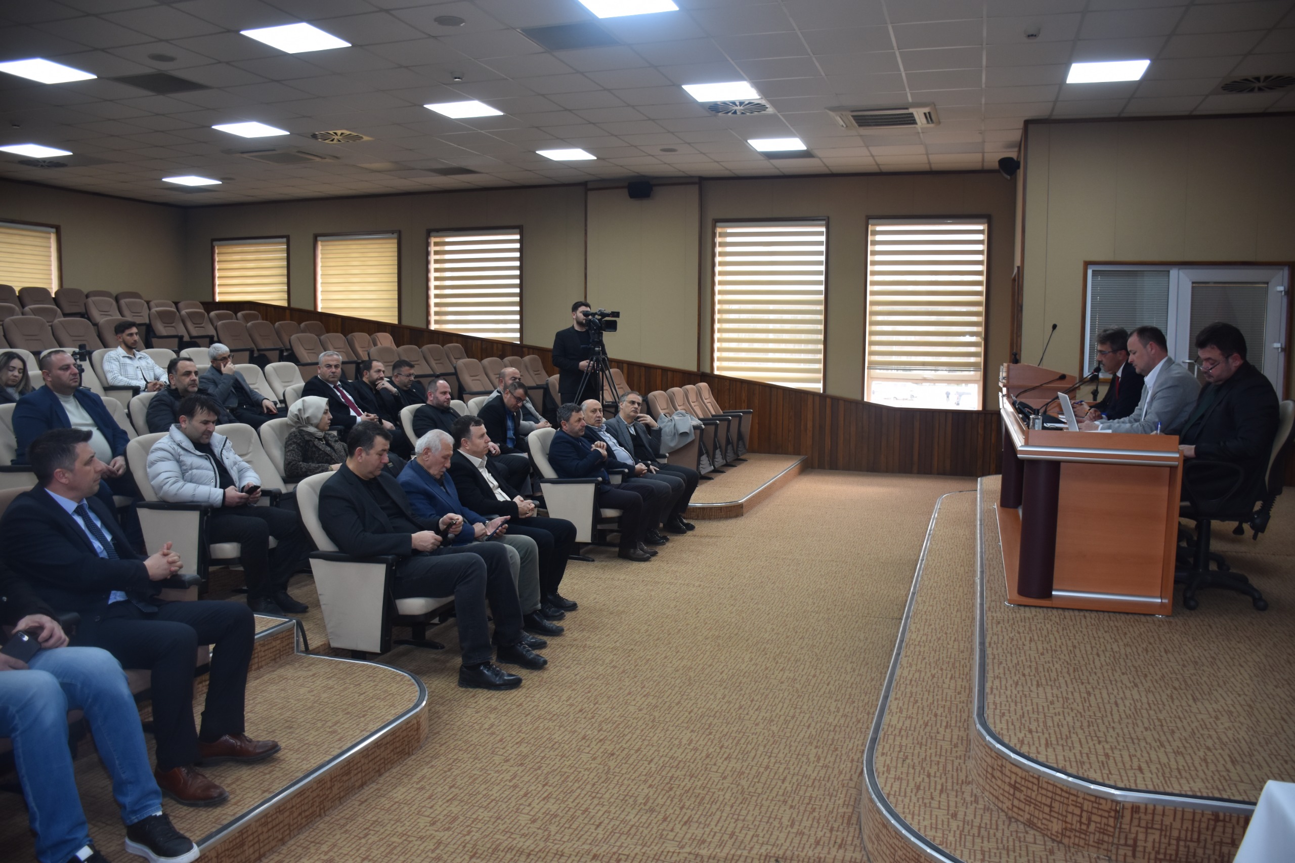 33 mahalle hizmet için çalışıyoruz