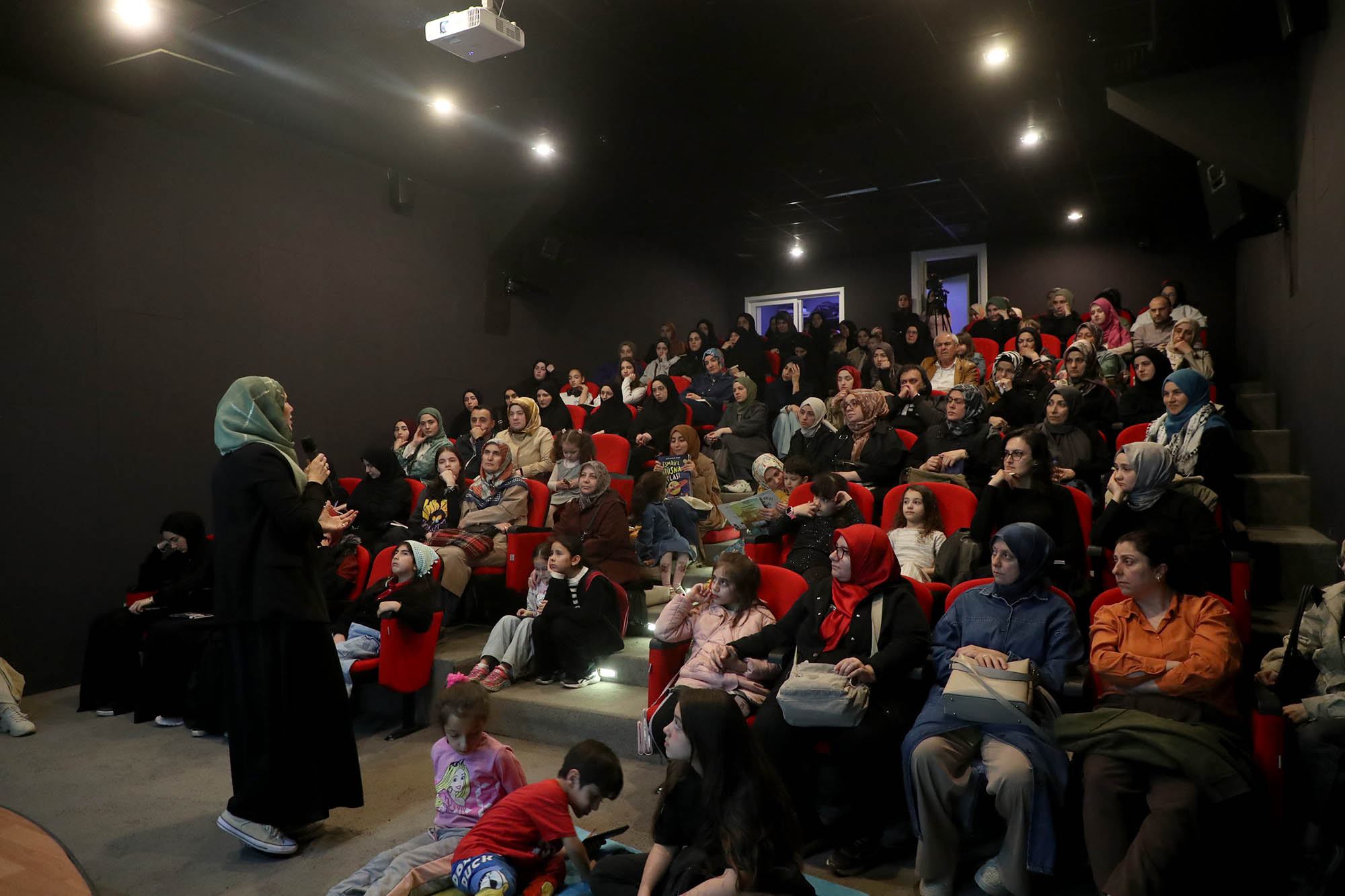 Ramazan ayını güzel tanıtmalıyız