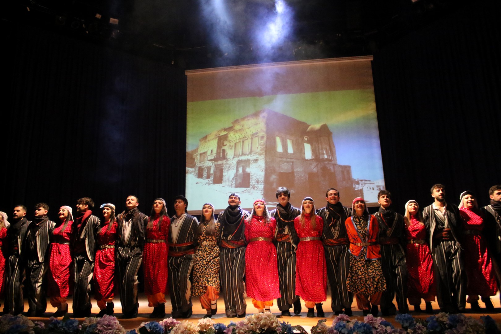 “Bu Topraklar İçin” Sahne Gösterisi