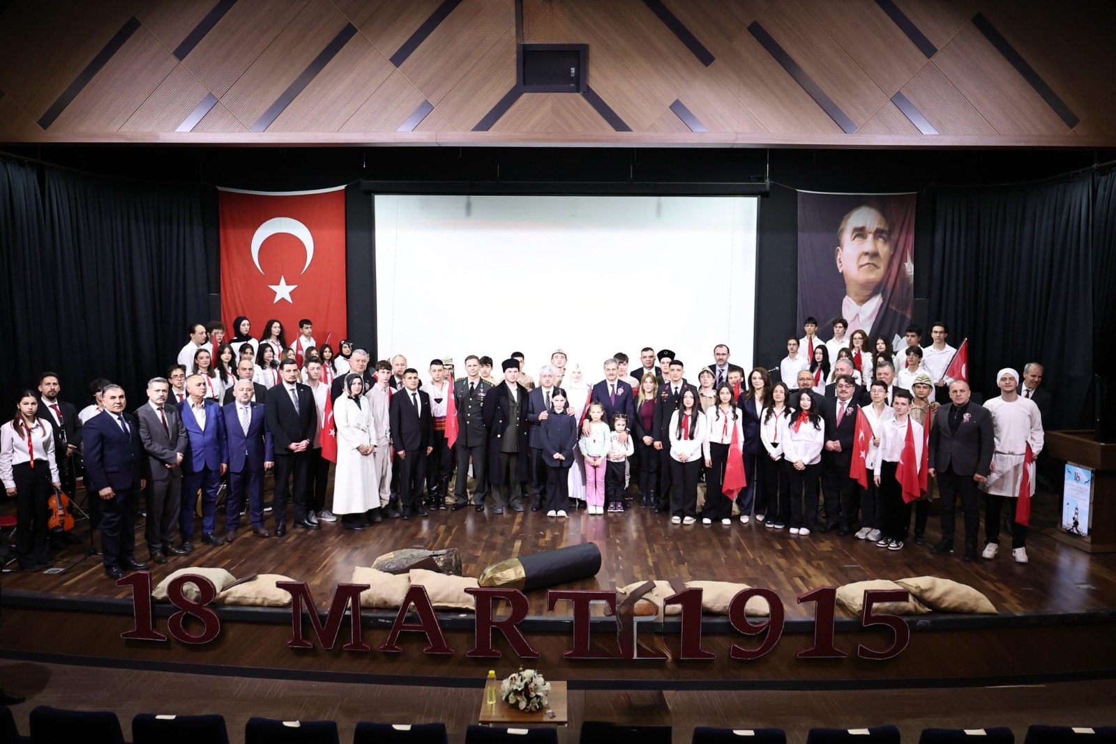 Çanakkale Şehitleri Serdivan’da Anıldı