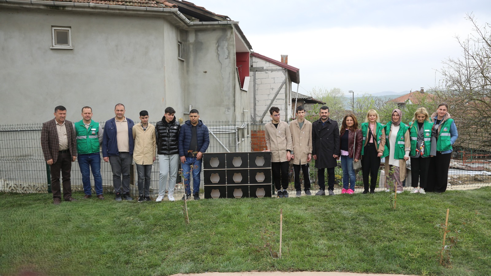 Sokak Hayvanlarına Sevgi Dolu Dokunuş