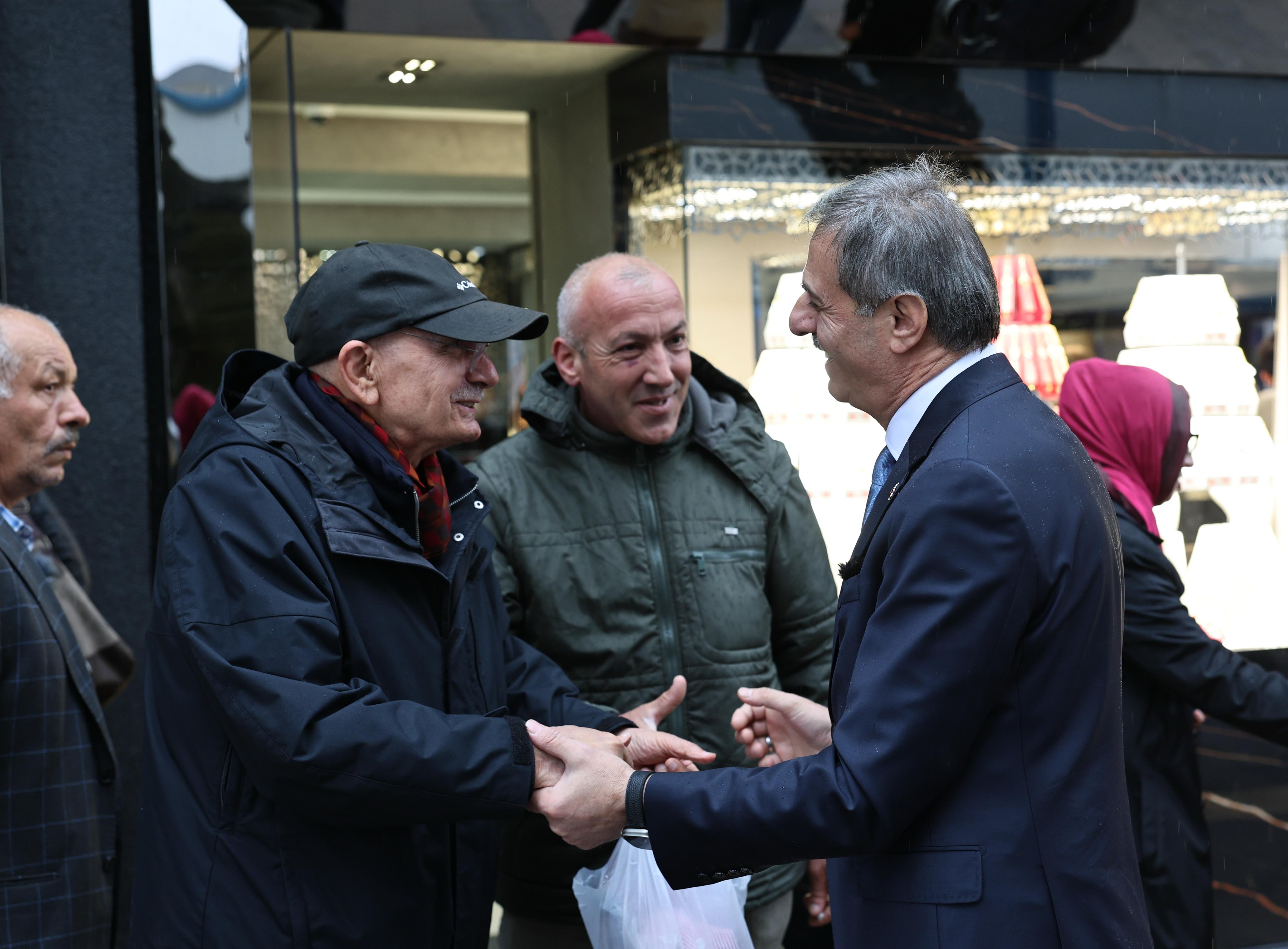 Boykot çağrılarına gereken cevabı millet verdi