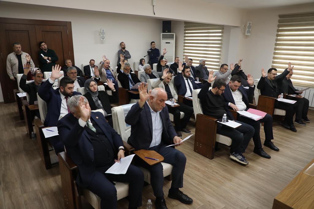Akyazı için yorulmadan çalşacağız