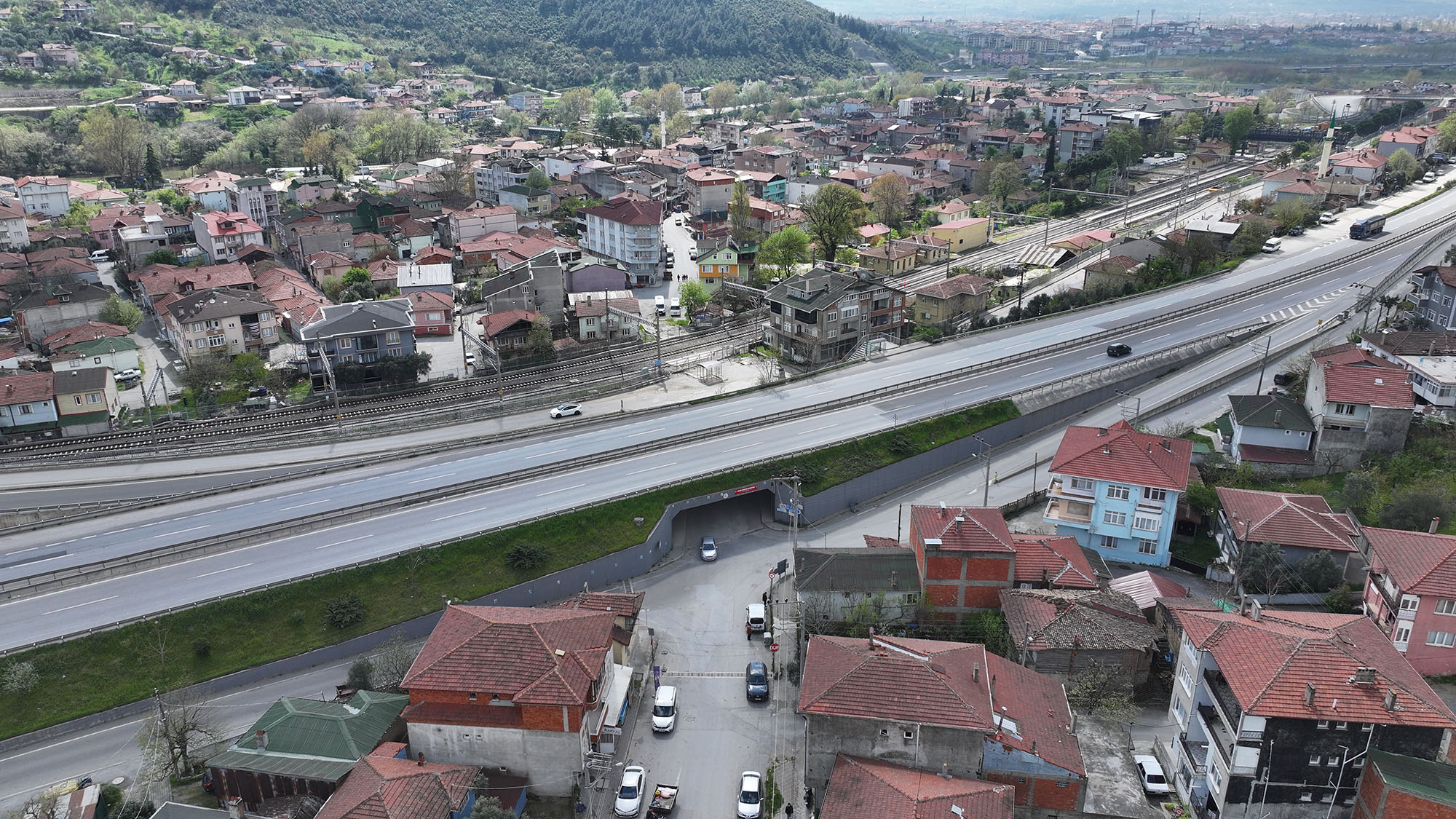 Alifuatpaşa’da yılların sorununu çözüyor
