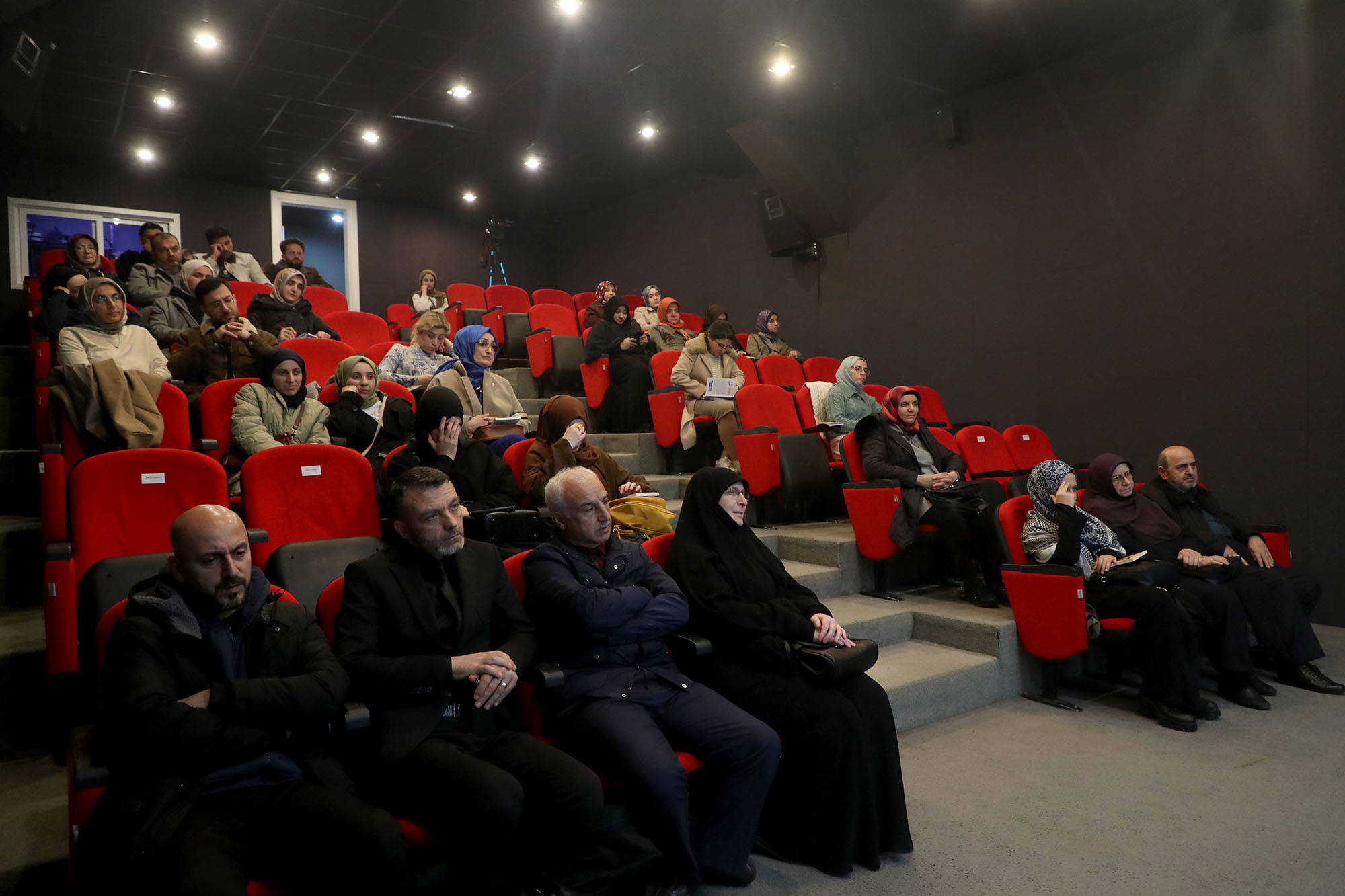 İslam’la bağımızı gözden geçirmeliyiz