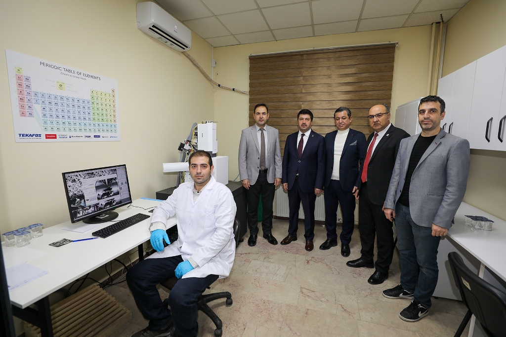 Taramalı Elektron Mikroskobu hizmete açıldı