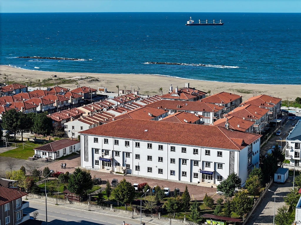 SUBÜ'ye yüksek kapasiteli bilgisayar laboratuvarı