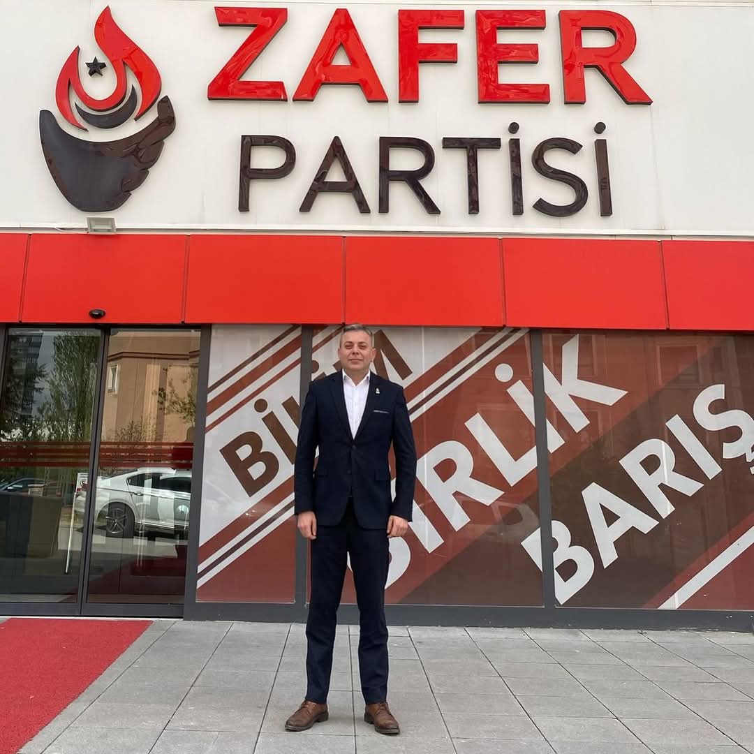 Zafer Partisi'nde istifa