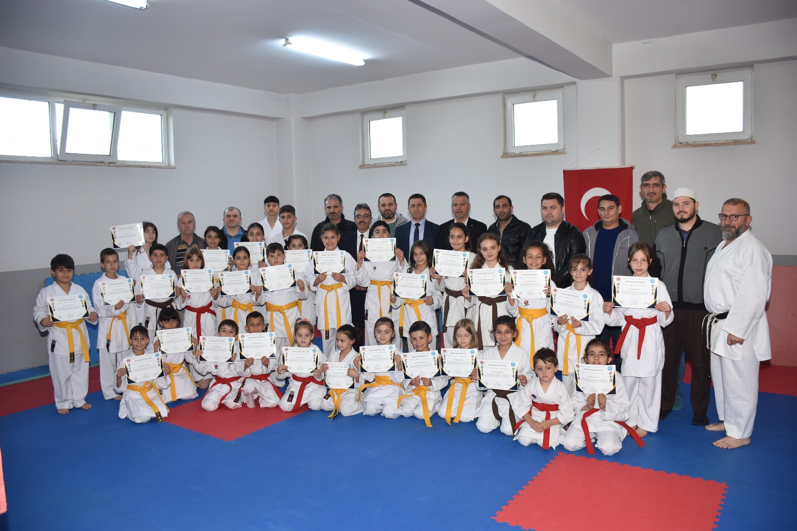 EN GÜZEL AKTİVİTE SPORDUR