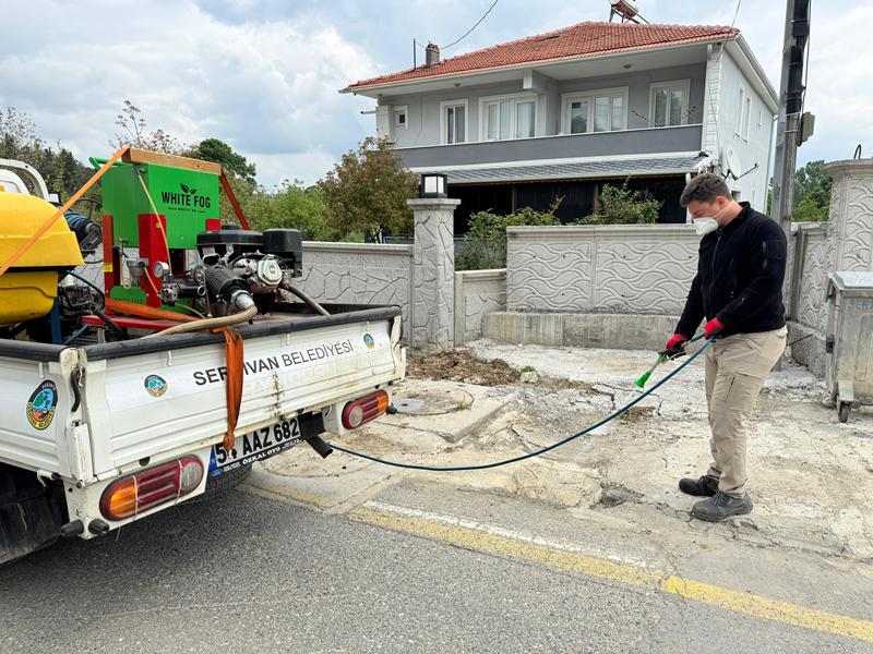 Serdivan'da ilaçlama