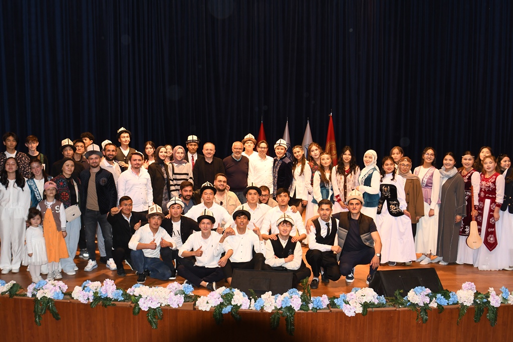 SAÜ'de “Kırgız Kültür Gecesi”