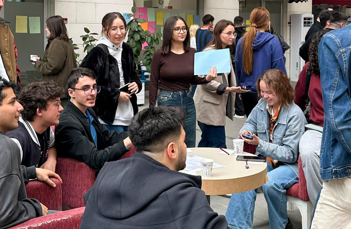 Dil becerilerini ‘Lingua Tour’ ile geliştirdiler