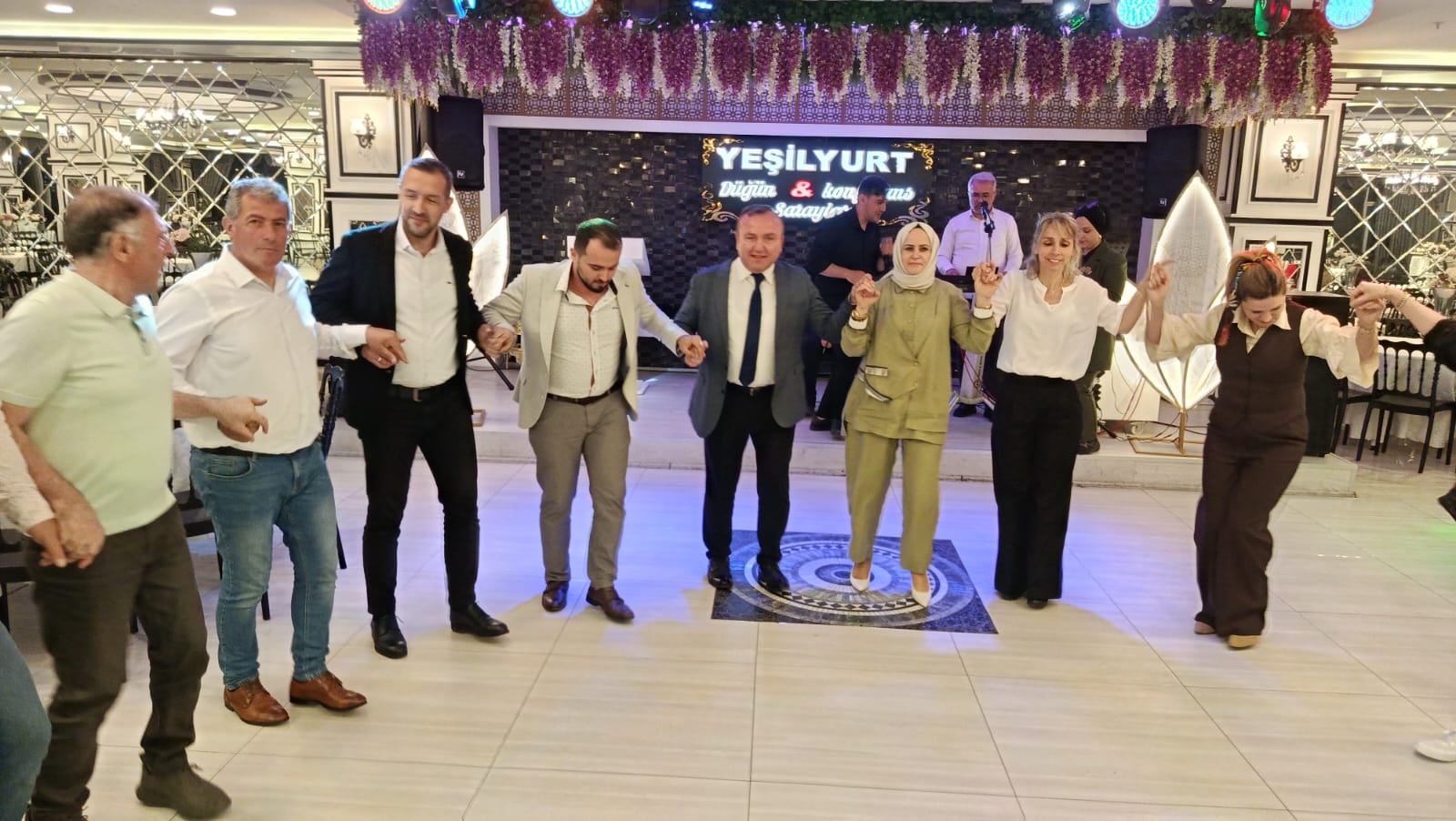 Trabzonlular Derneği’nde istişare