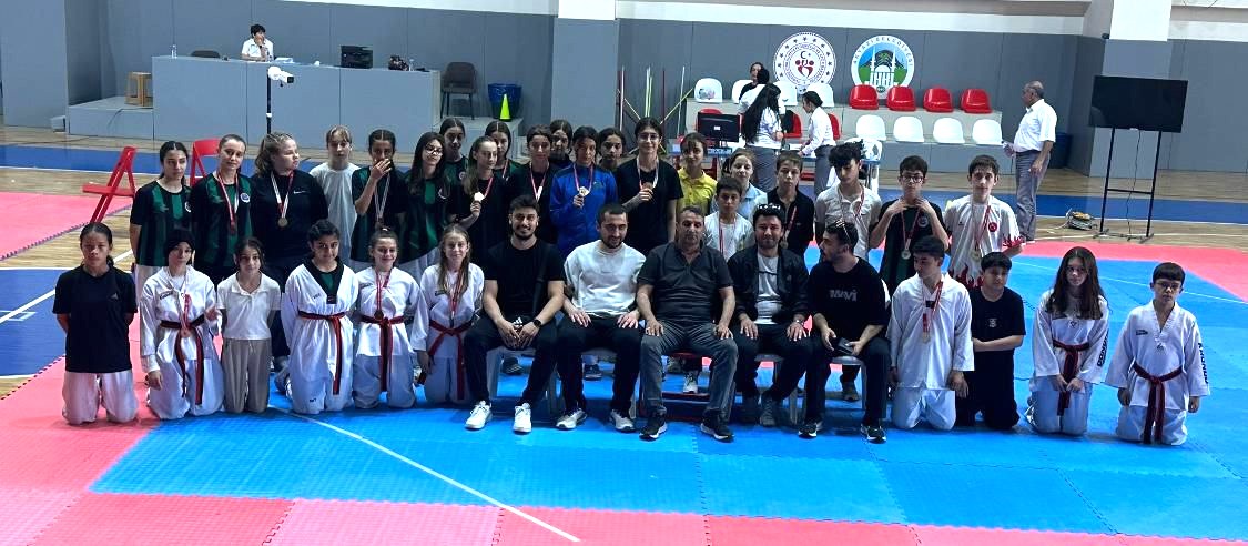 Büyükşehir’in altyapı sporcularından 82 madalya