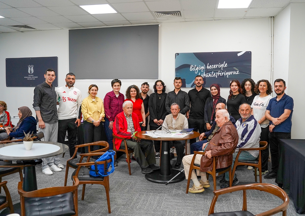Huzurevi sakinleri için ‘neşe dolu anlar’