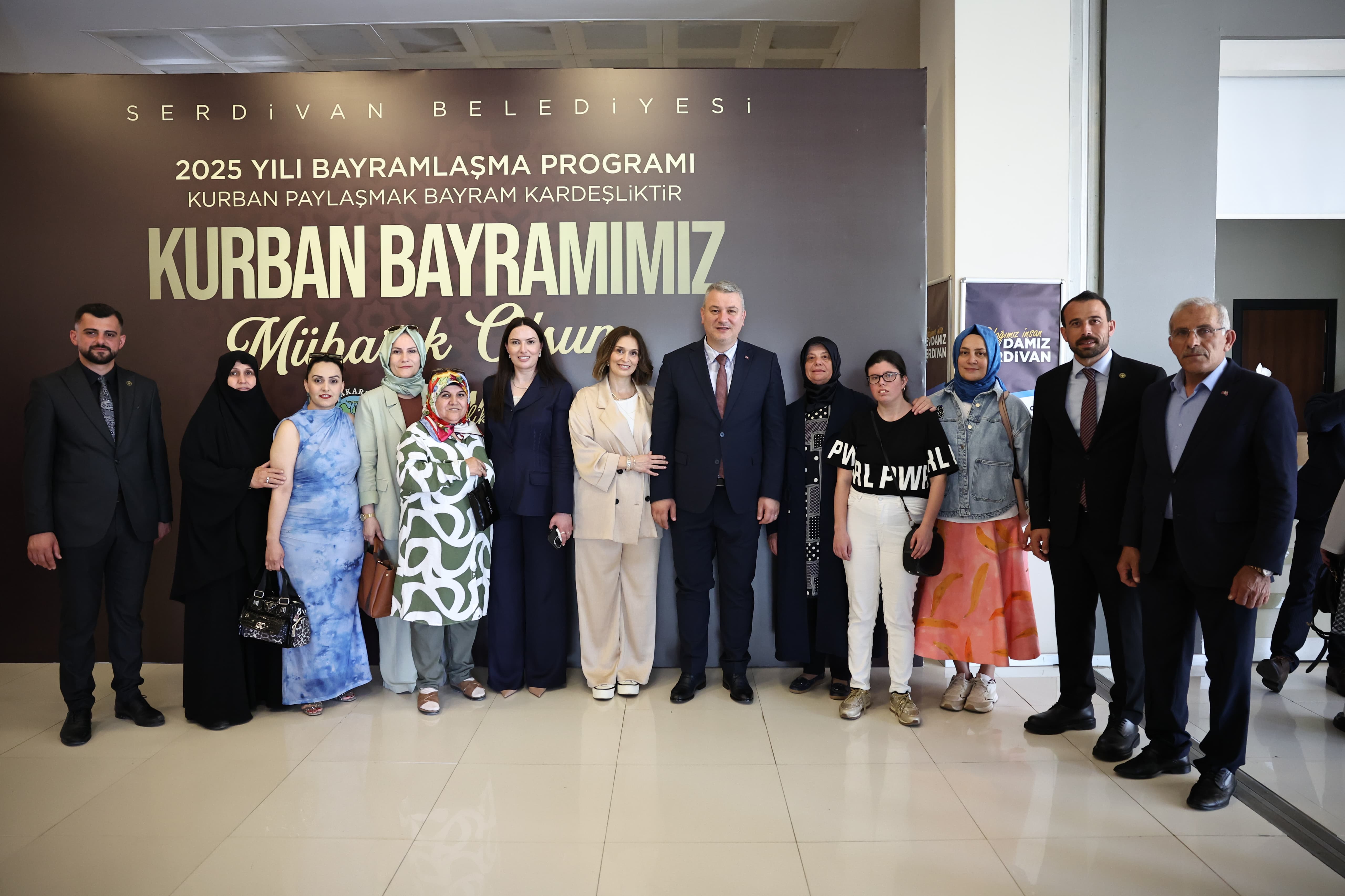 Serdivan'da gelenek bozulmadı