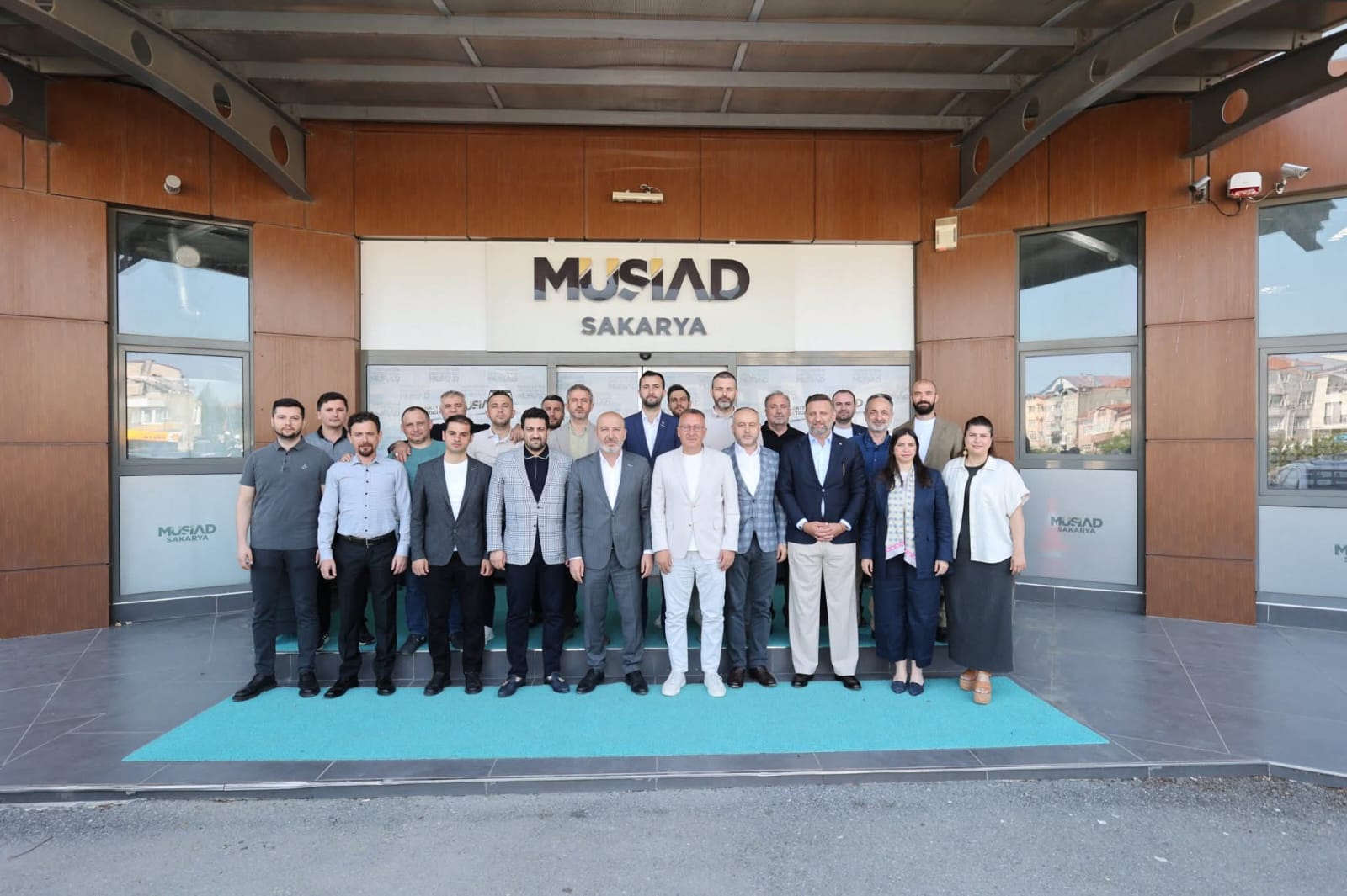 Projeler ve hizmetler değerlendirildi