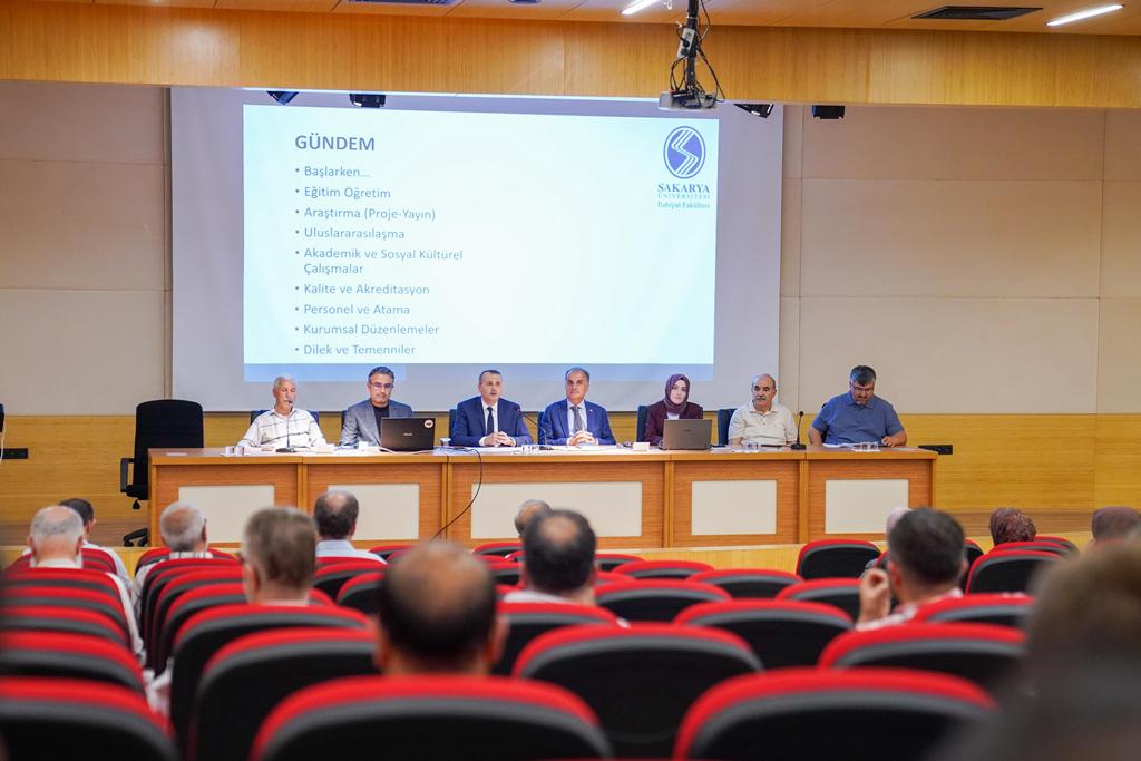 İlahiyat Fakültesinde Akademik Kurul