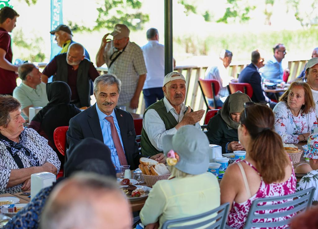 Karasu’nun çınarlarıyla buluşma