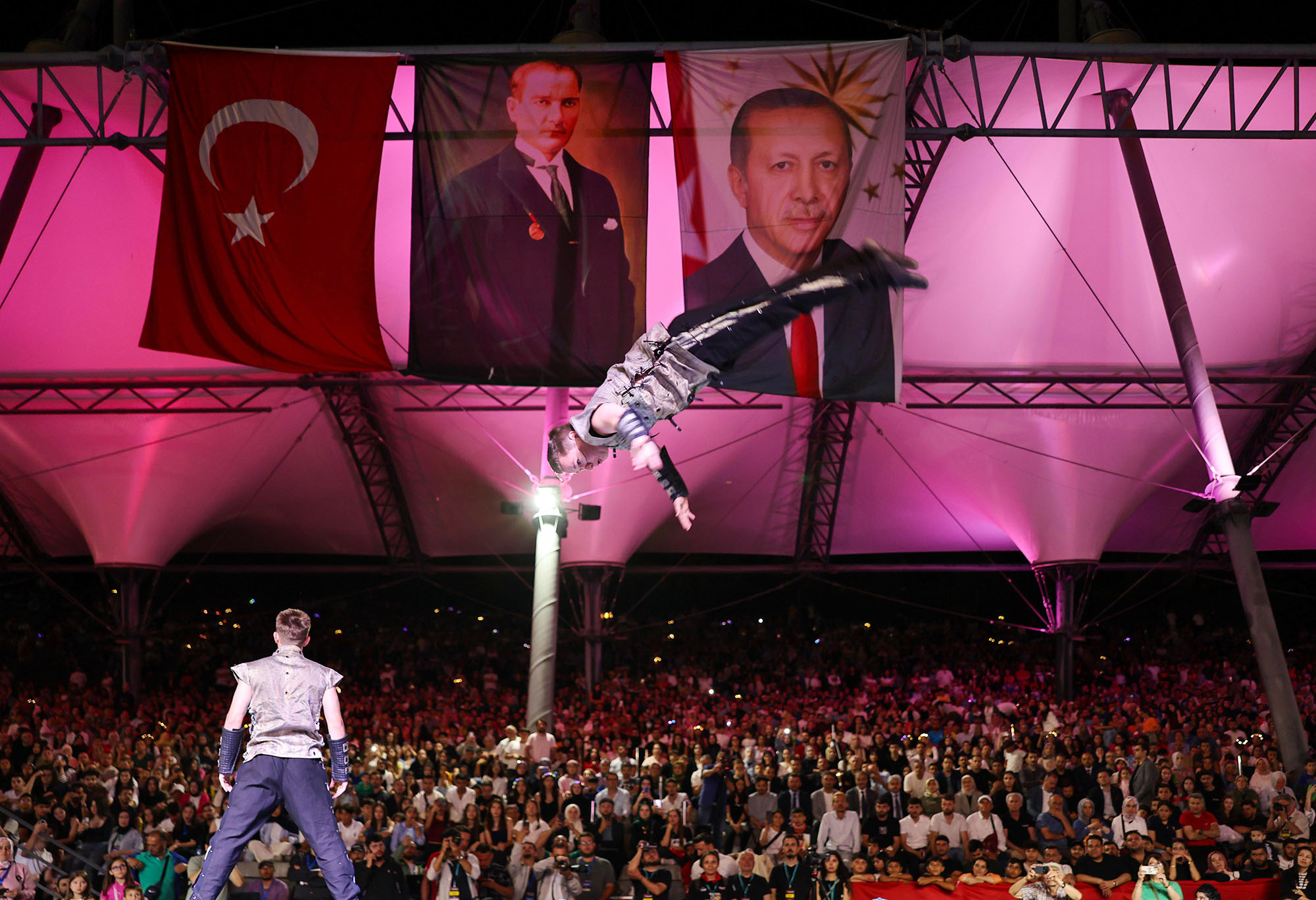 Vadide dünya sahnesi kuruldu