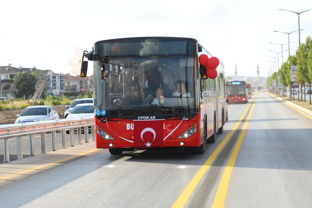 Sakarya'nın metrobüsü yollarda