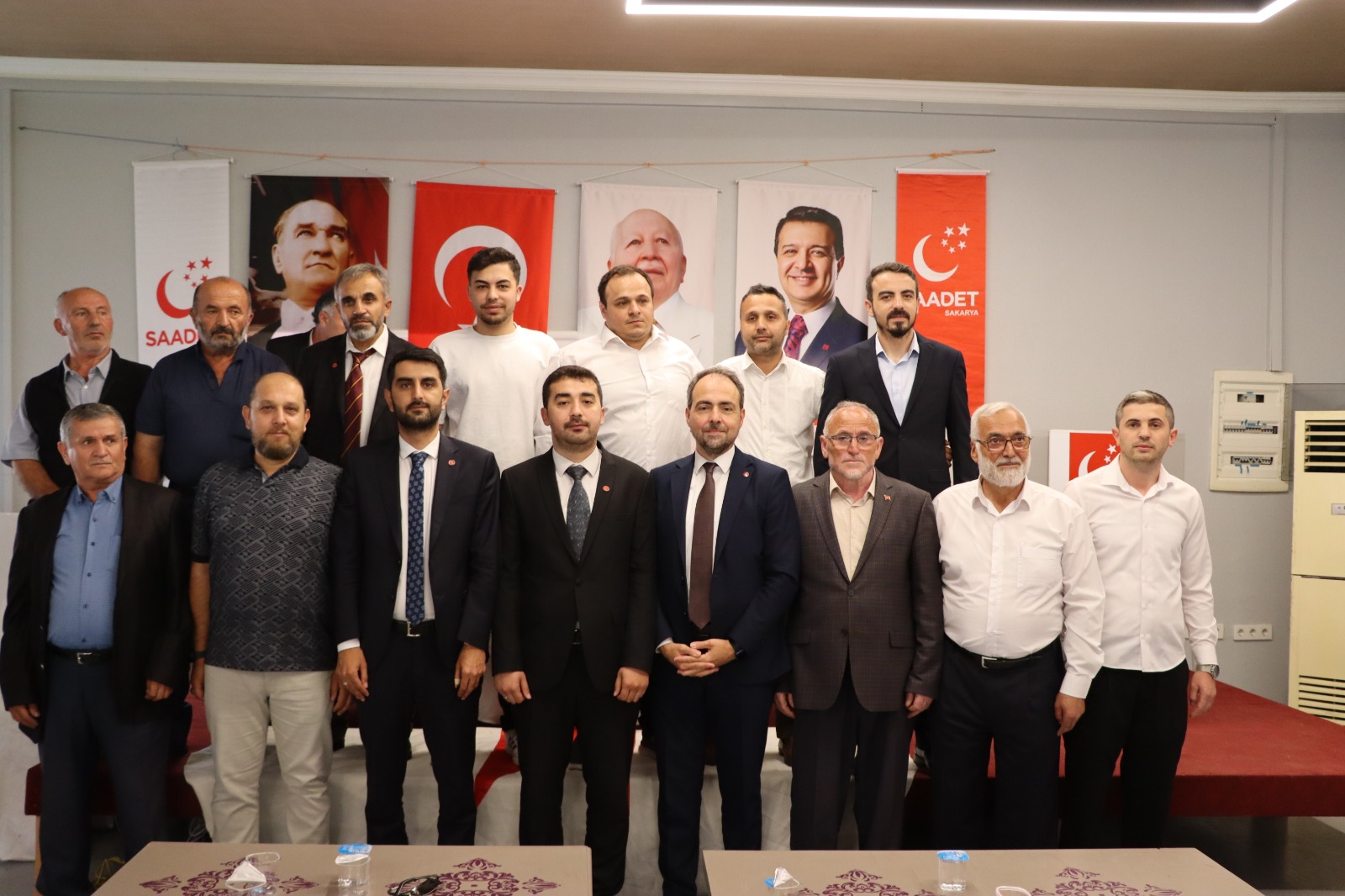 SP Ferizli’de Metehan Kaya başkan seçildi