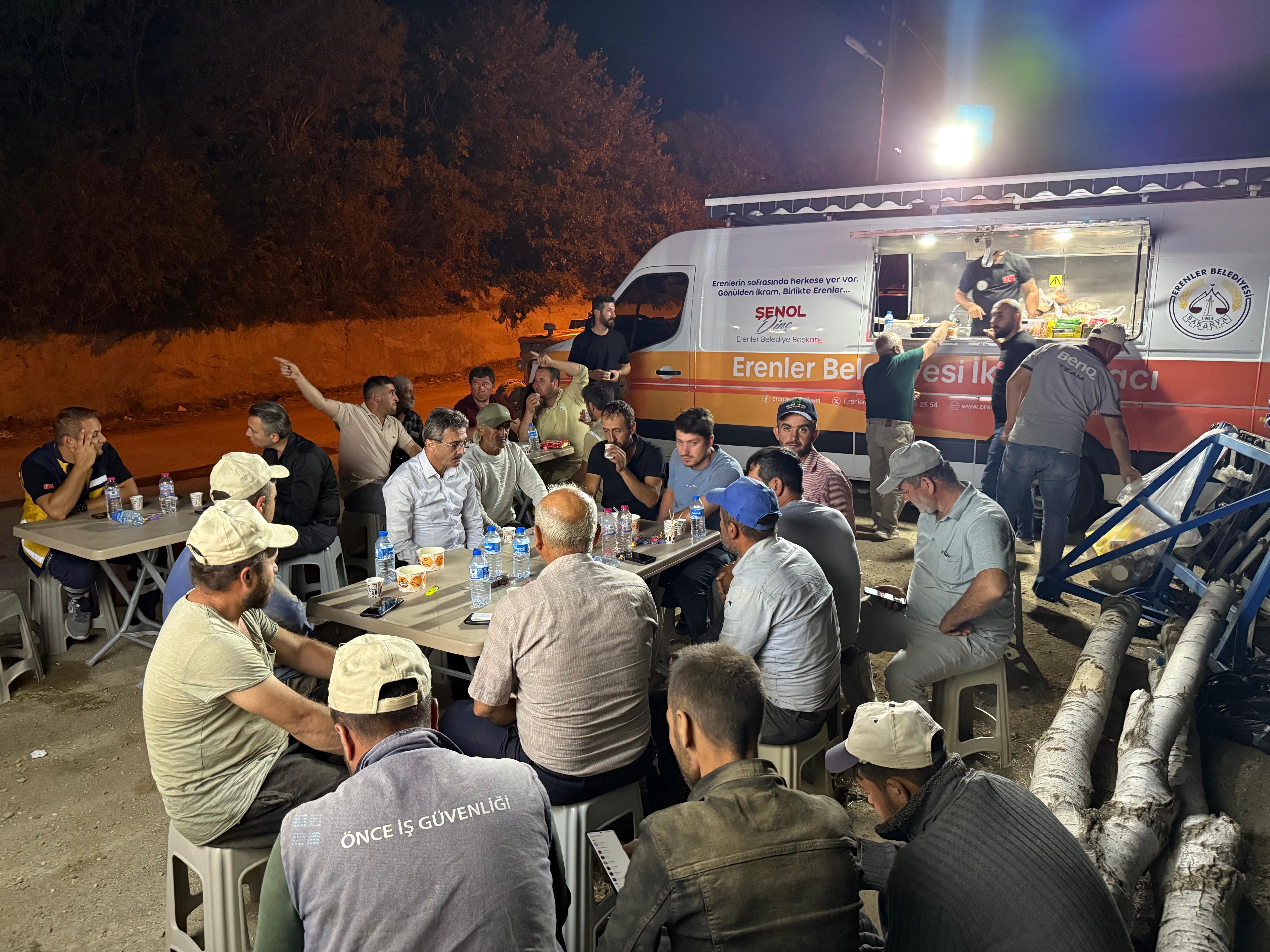 Erenler'den yangın bölgesine destek