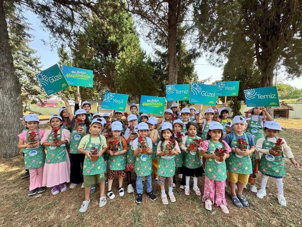 Minik bahçıvanlar geleceğe yeşil miras bırakıyor