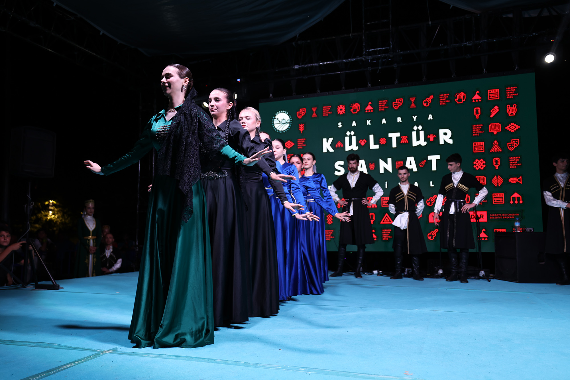 Sakarya’da Kafkas ve İç Anadolu şöleni yaşandı