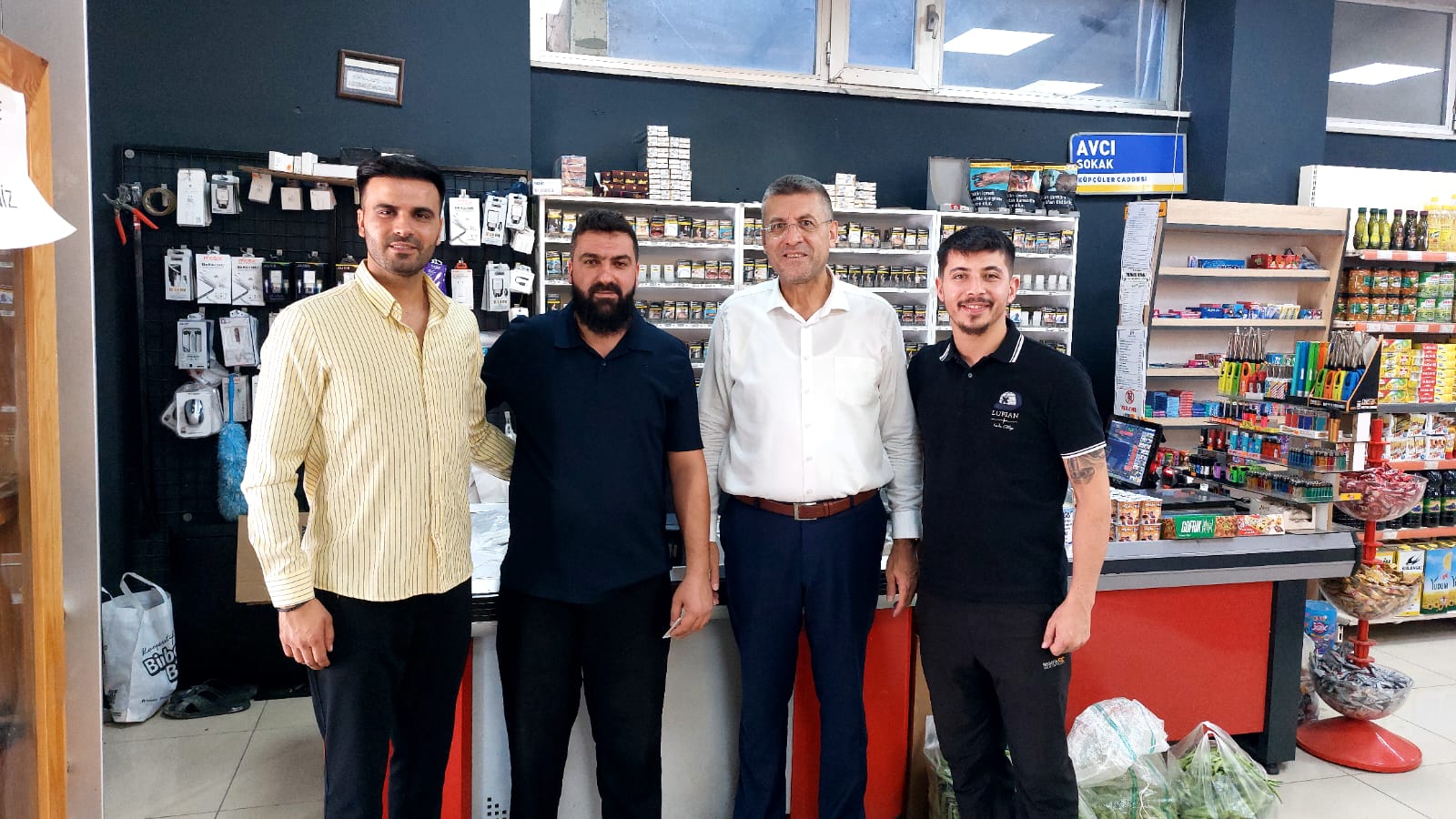 “ESNAF AYAKTA KALMA MÜCADELESİ VERİYOR”