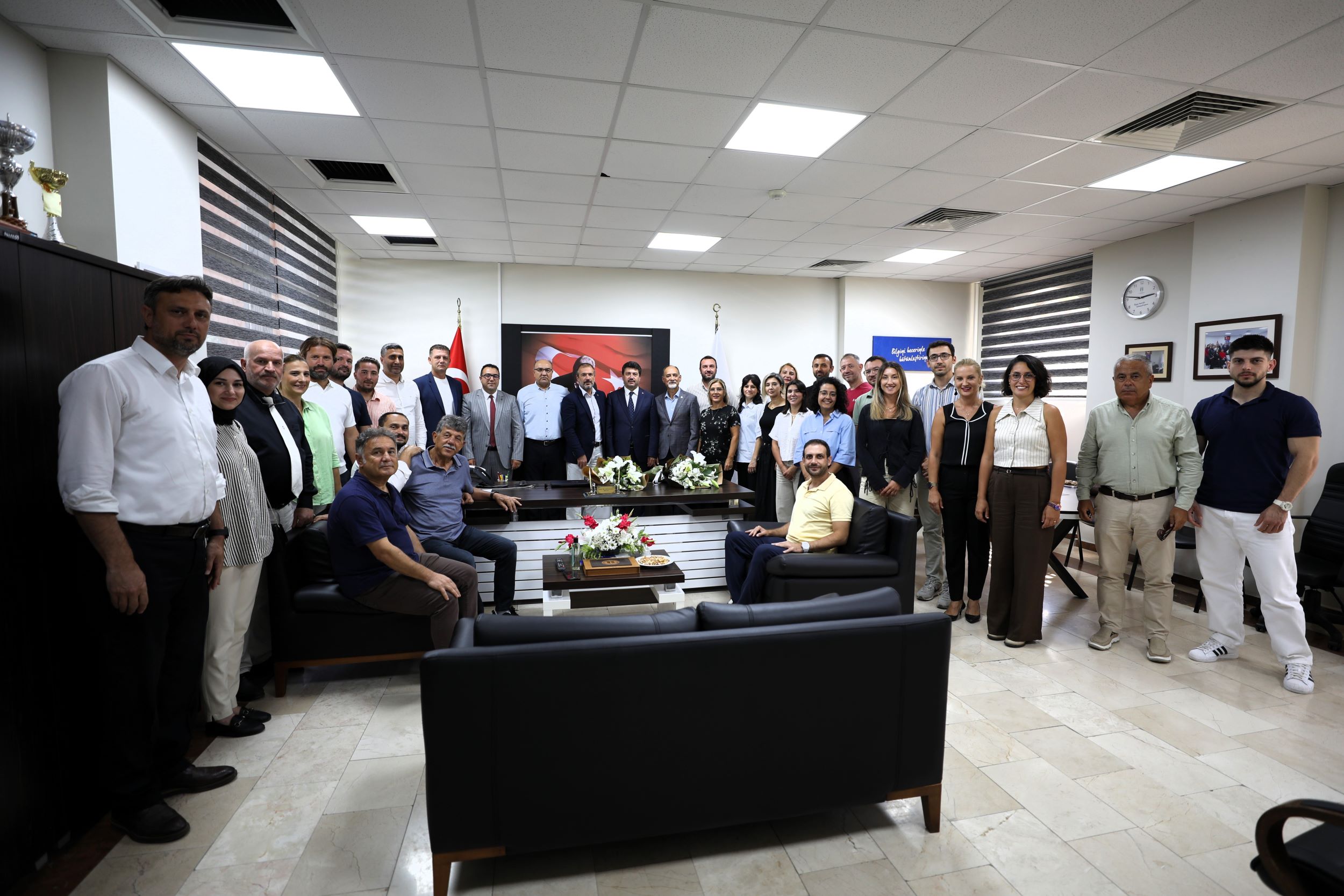 SUBÜ Spor Bilimleri Fakültesi’nde bayrak değişimi
