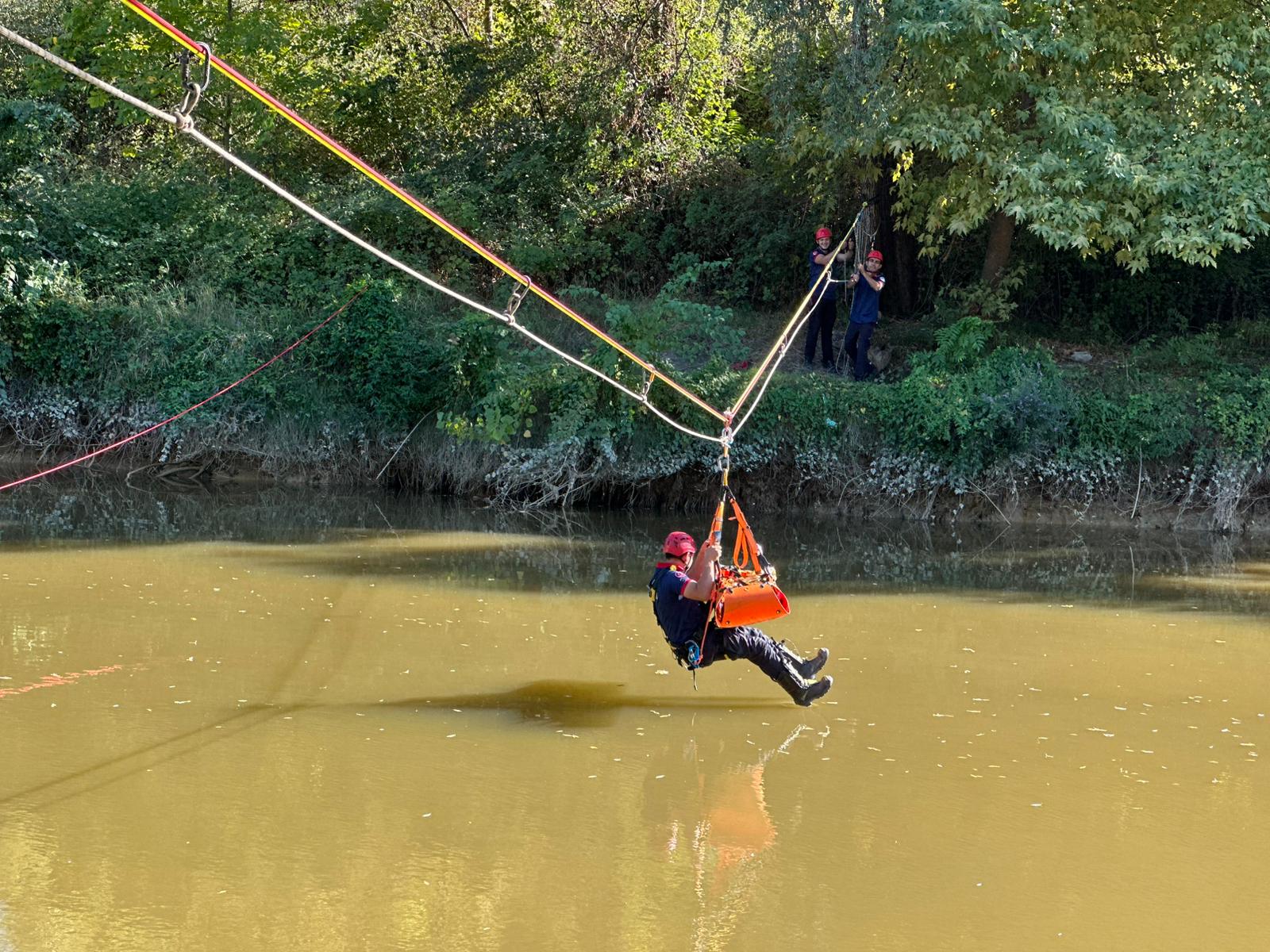 Sakarya Nehri üzerinde tatbikat