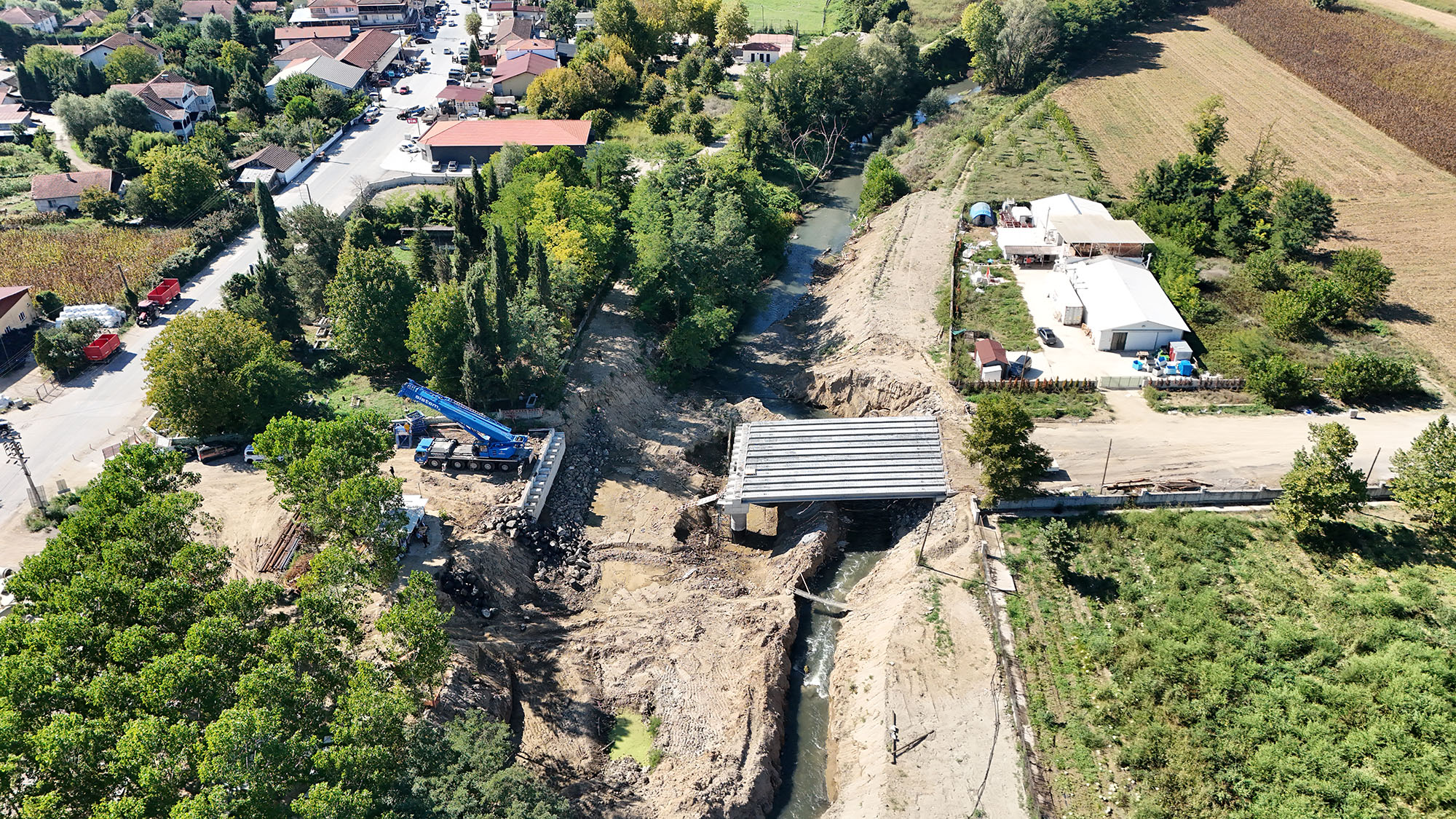 20 mahalle ve 2 ilçeyi bu köprü bağlayacak