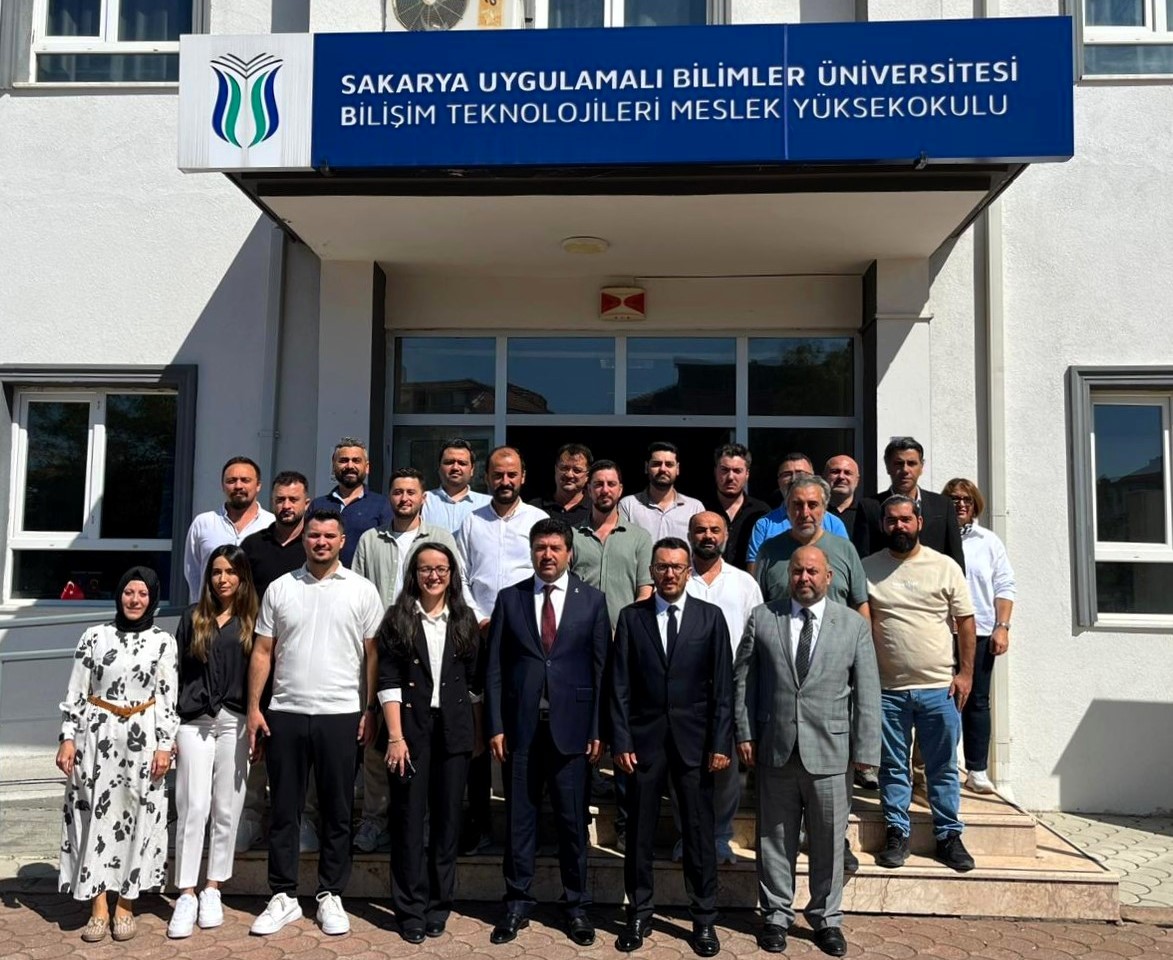 Bilişim Teknolojileri MYO Akademik Kurulu toplandı