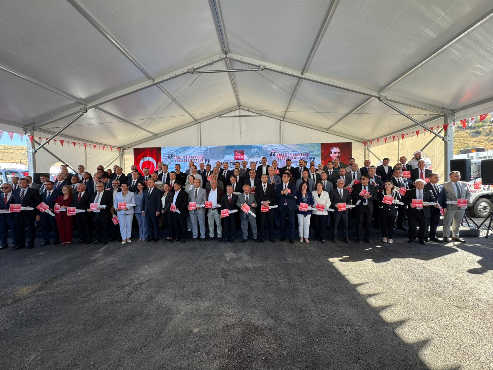 Ferizli Belediyesi'ne TBB'den Araç Desteği