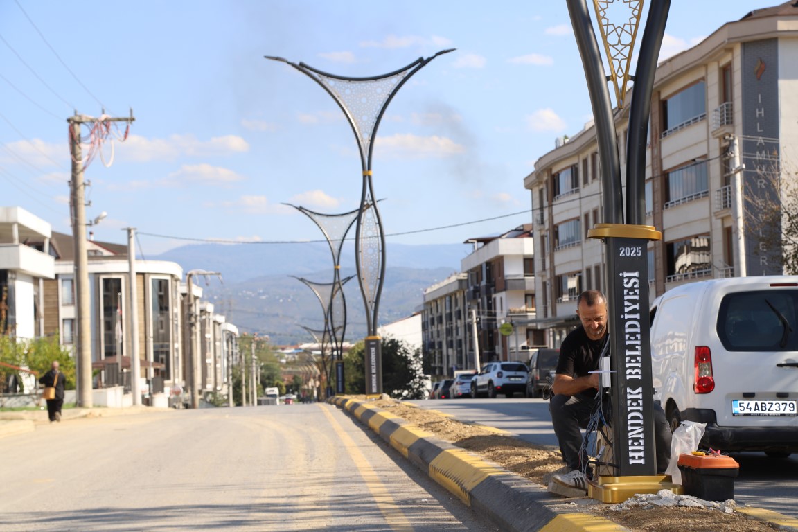 HENDEK’TE YILDIRIM BEYAZIT CADDESİ IŞIL IŞIL OLACAK