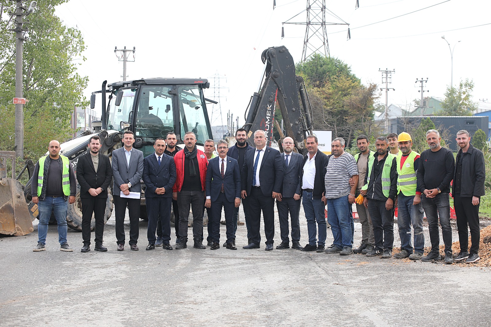 YEŞİLTEPE’DE 12 SOKAK BAŞTAN SONA YENİLENECEK