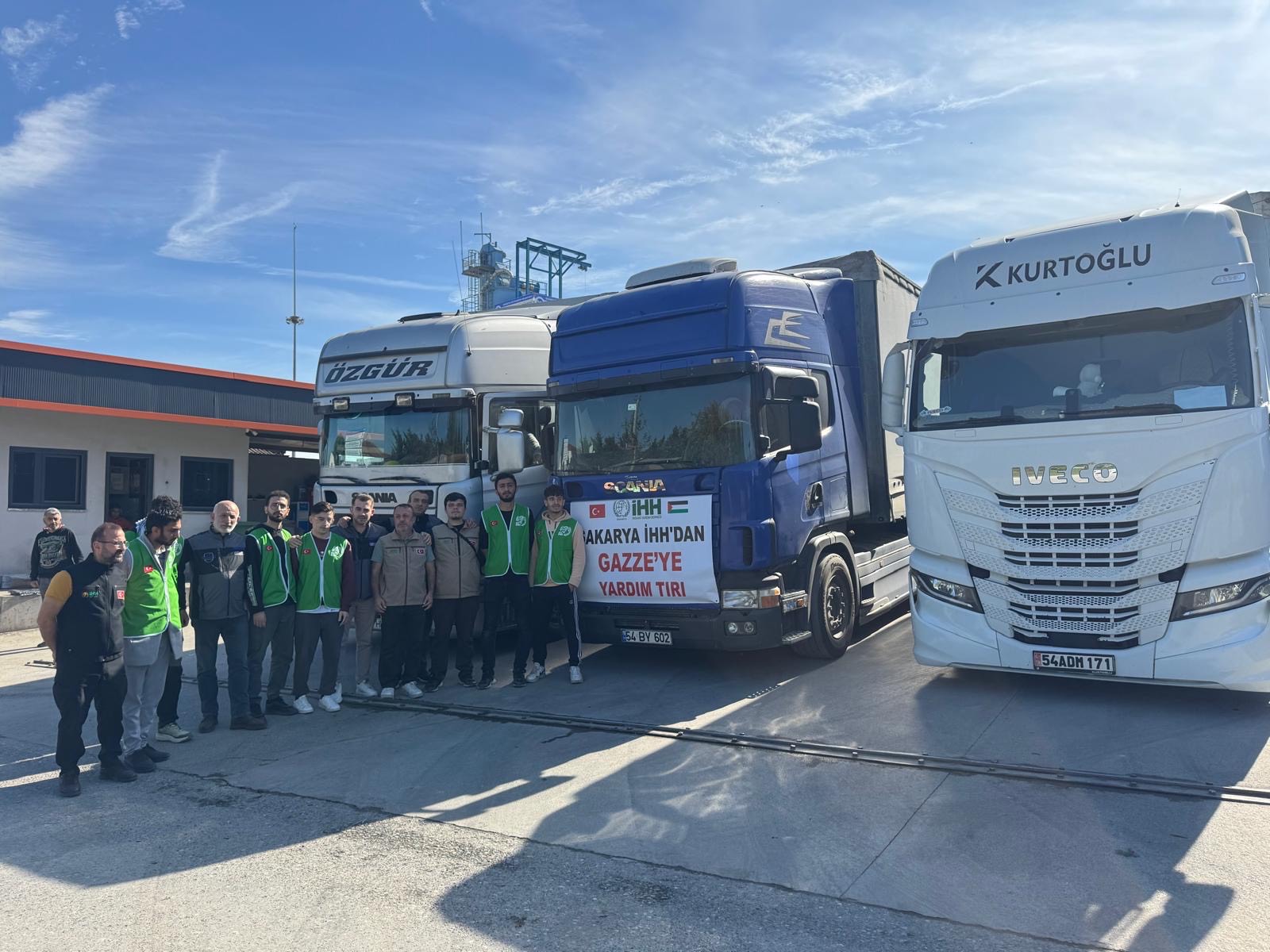 Gazze’ye  4 Tır Dolusu Yardım Yola Çıktı