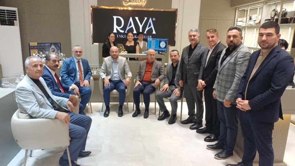 MHP komşu ziyaretlerine Serdivan'dan başladı